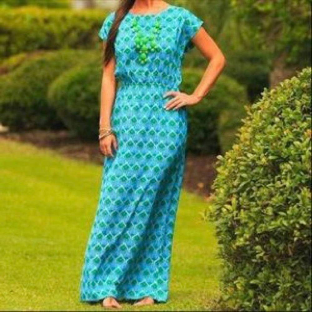 NWOT Escapada leaf patterned Hawaiian style maxi dress in turquoise color size S